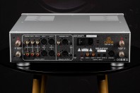 Amplificateur CANOR VIRTUS A3 arrière / AUDIO HARMONIA Bordeaux